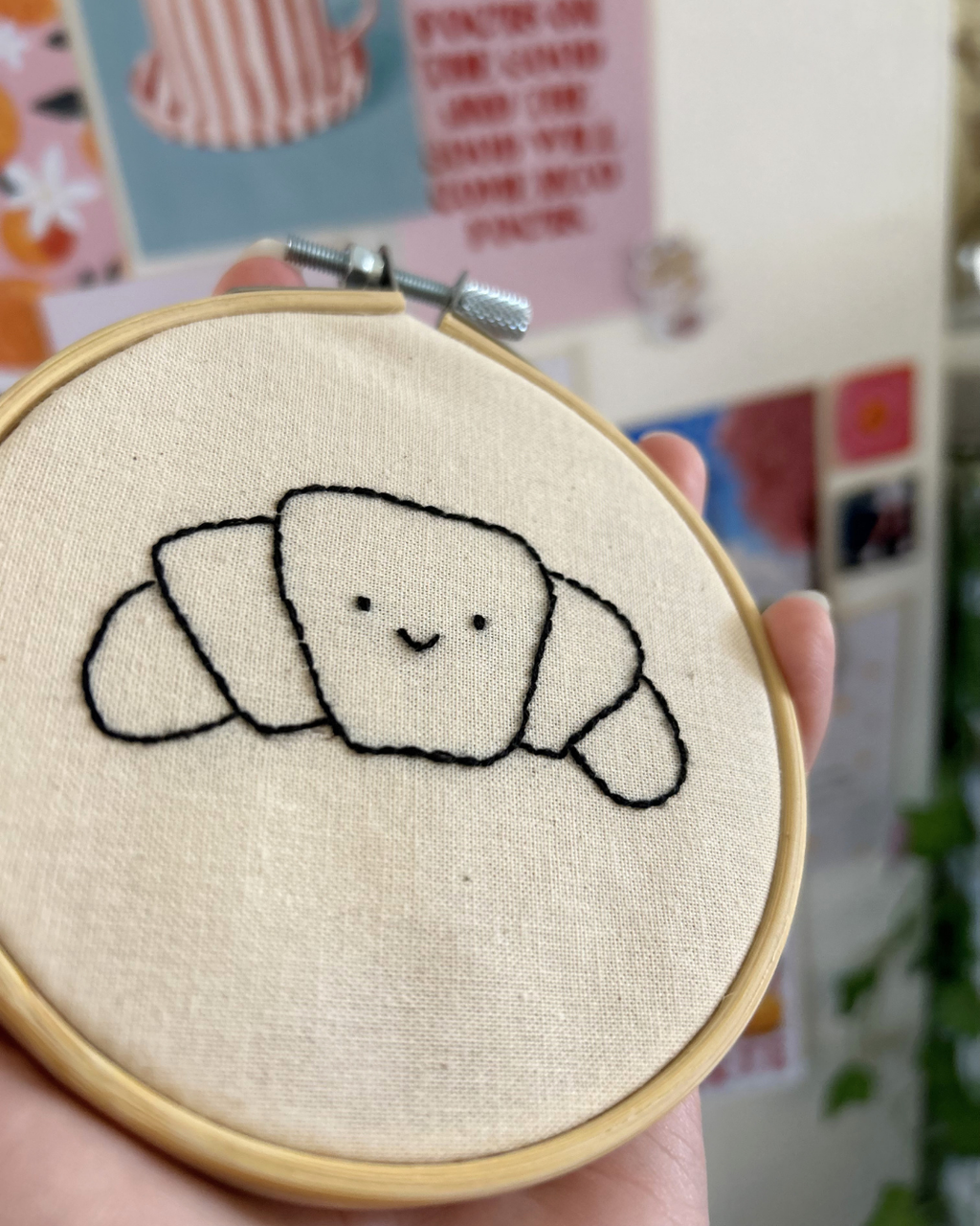 Happy Croissant